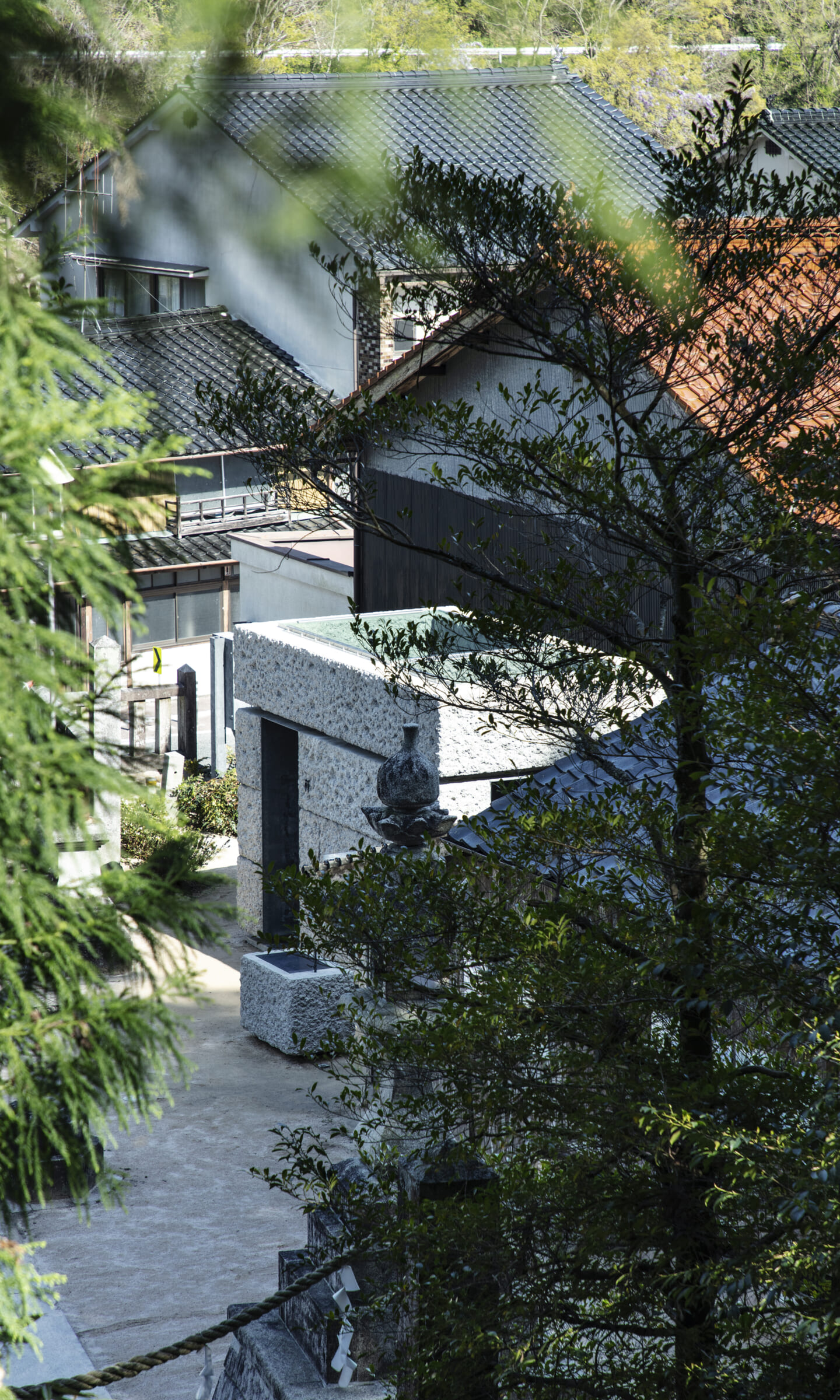 å¤ªæ­³ç¥žç¤¾å…¬è¡†ãƒˆã‚¤ãƒ¬ | SUPPOSE DESIGN OFFICE